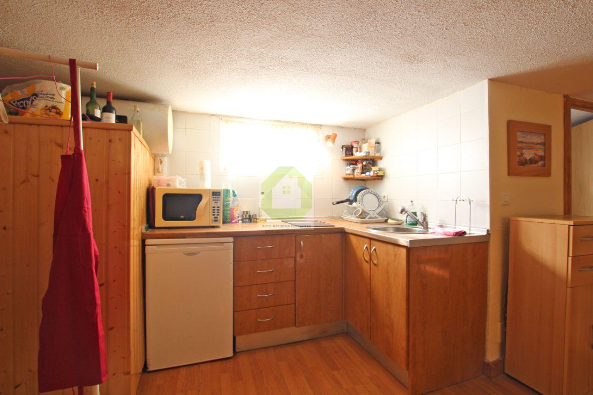 For sale of house in Granada