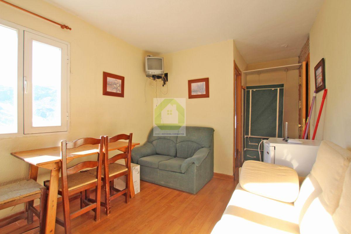 For sale of house in Granada
