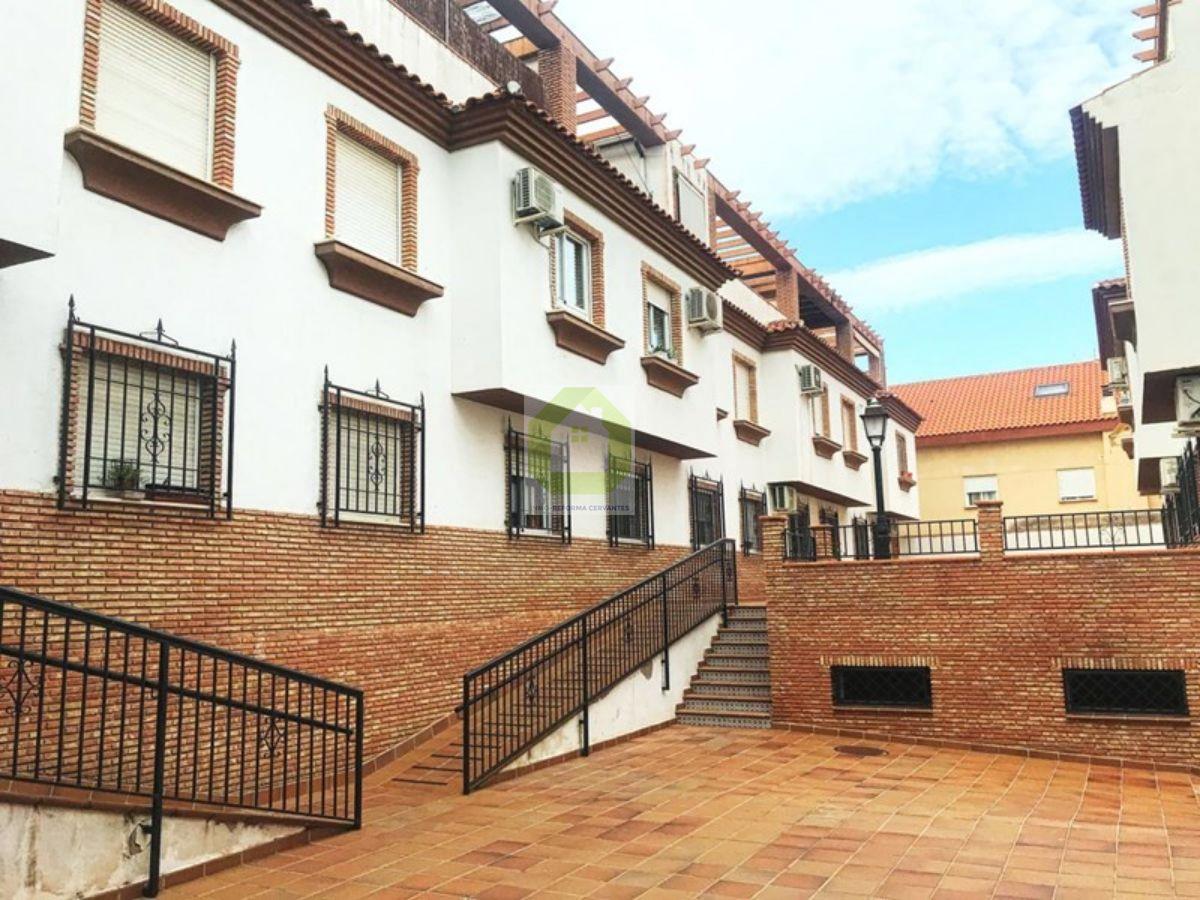 For sale of penthouse in Churriana de la Vega