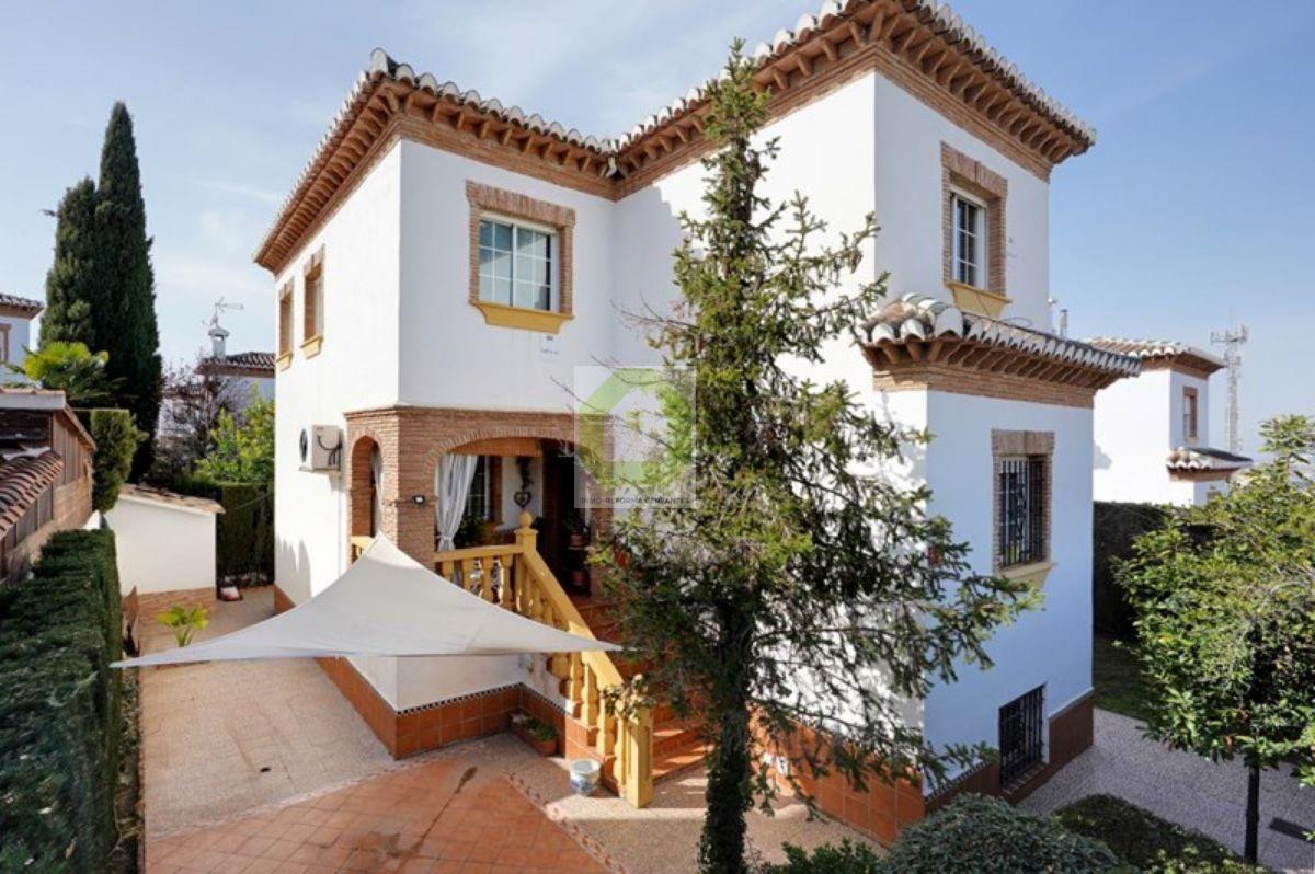 For sale of chalet in La Zubia