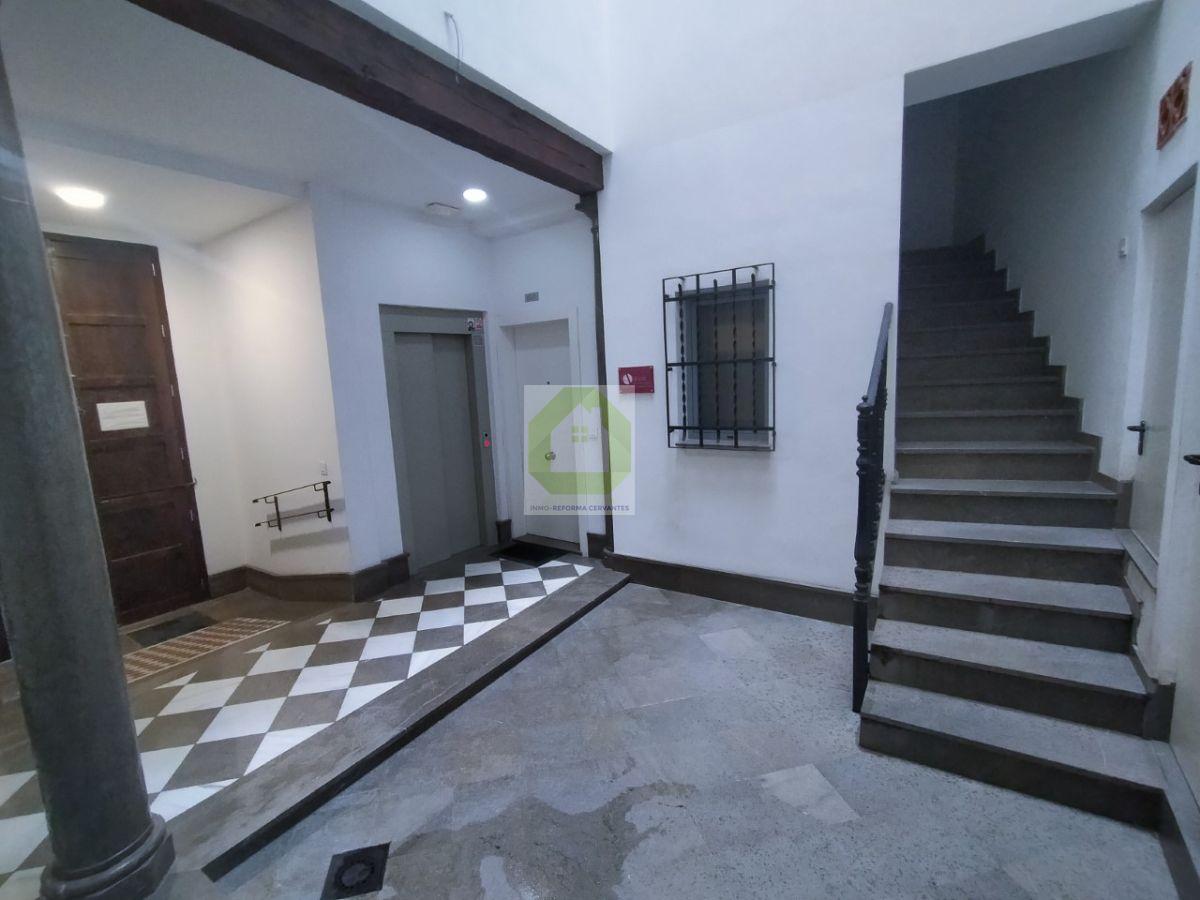 For rent of flat in Granada