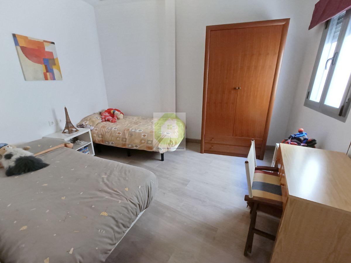 For rent of flat in Granada