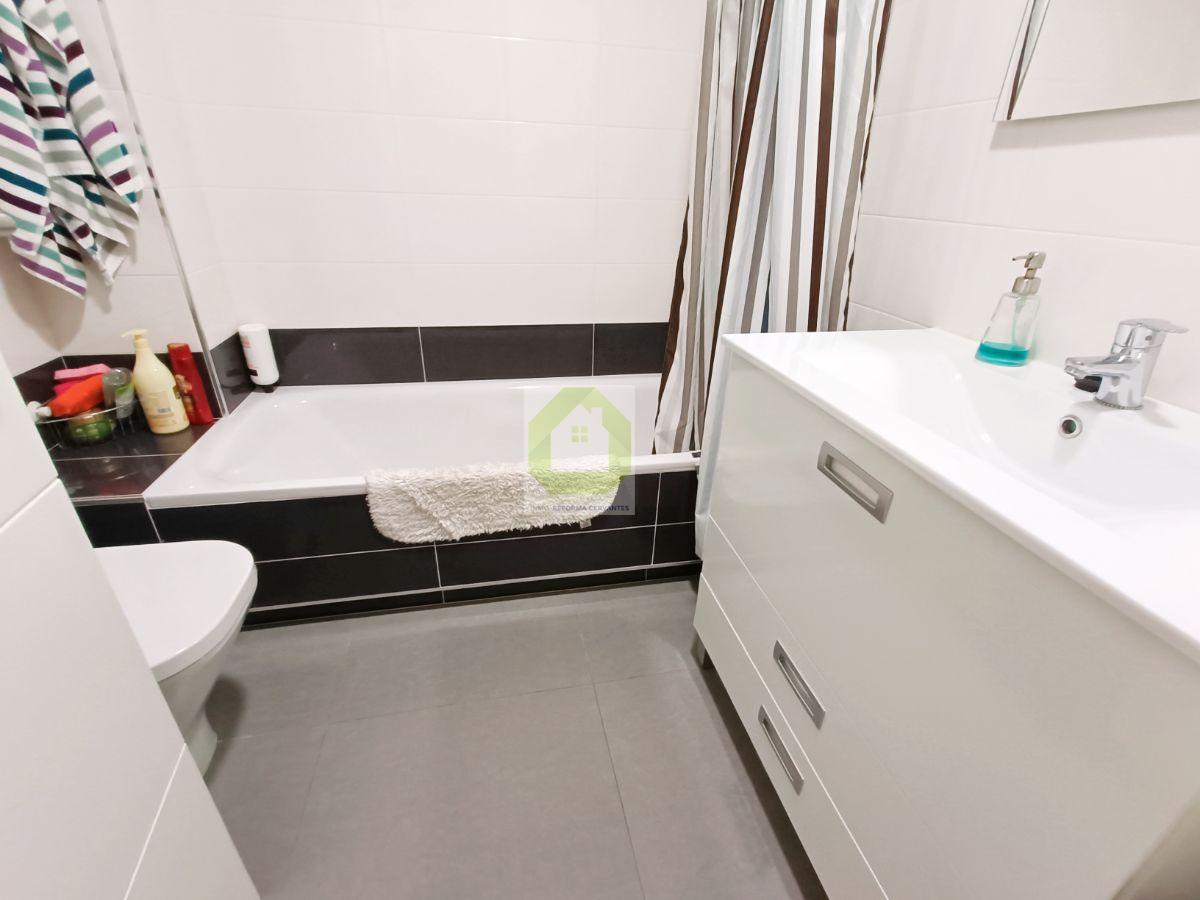 For rent of flat in Granada