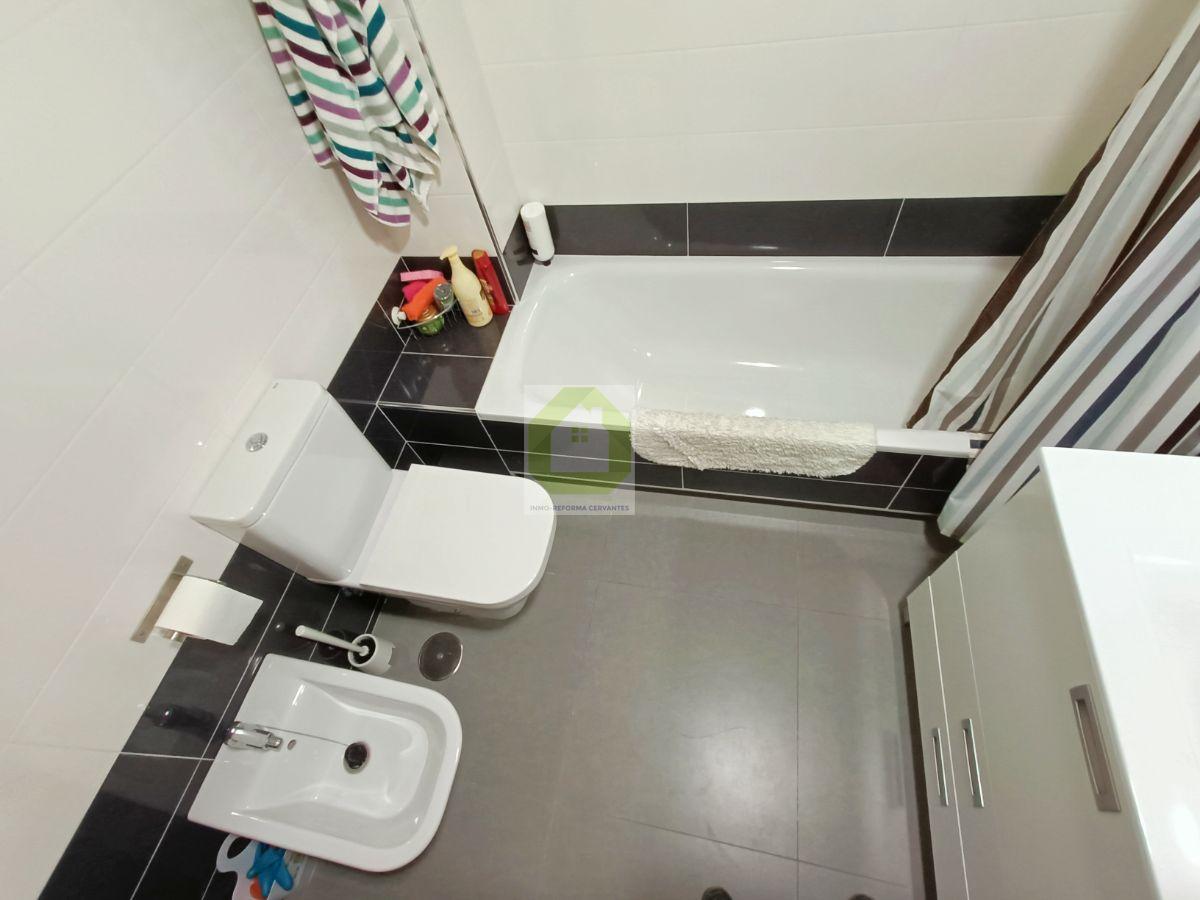 For rent of flat in Granada