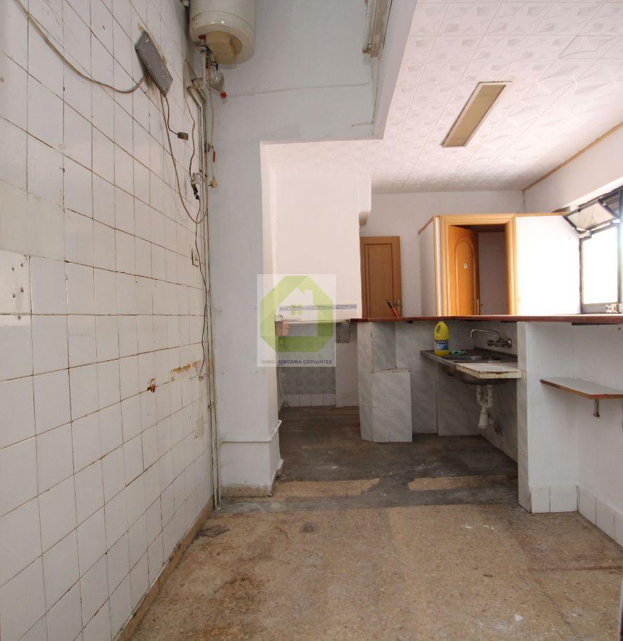 For sale of commercial in Granada