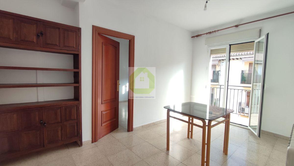 For rent of flat in Granada