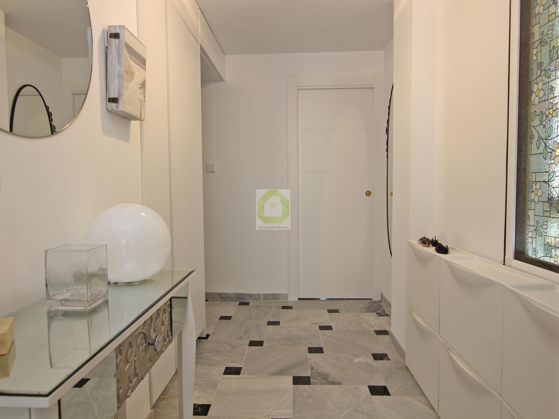 For sale of flat in La Herradura