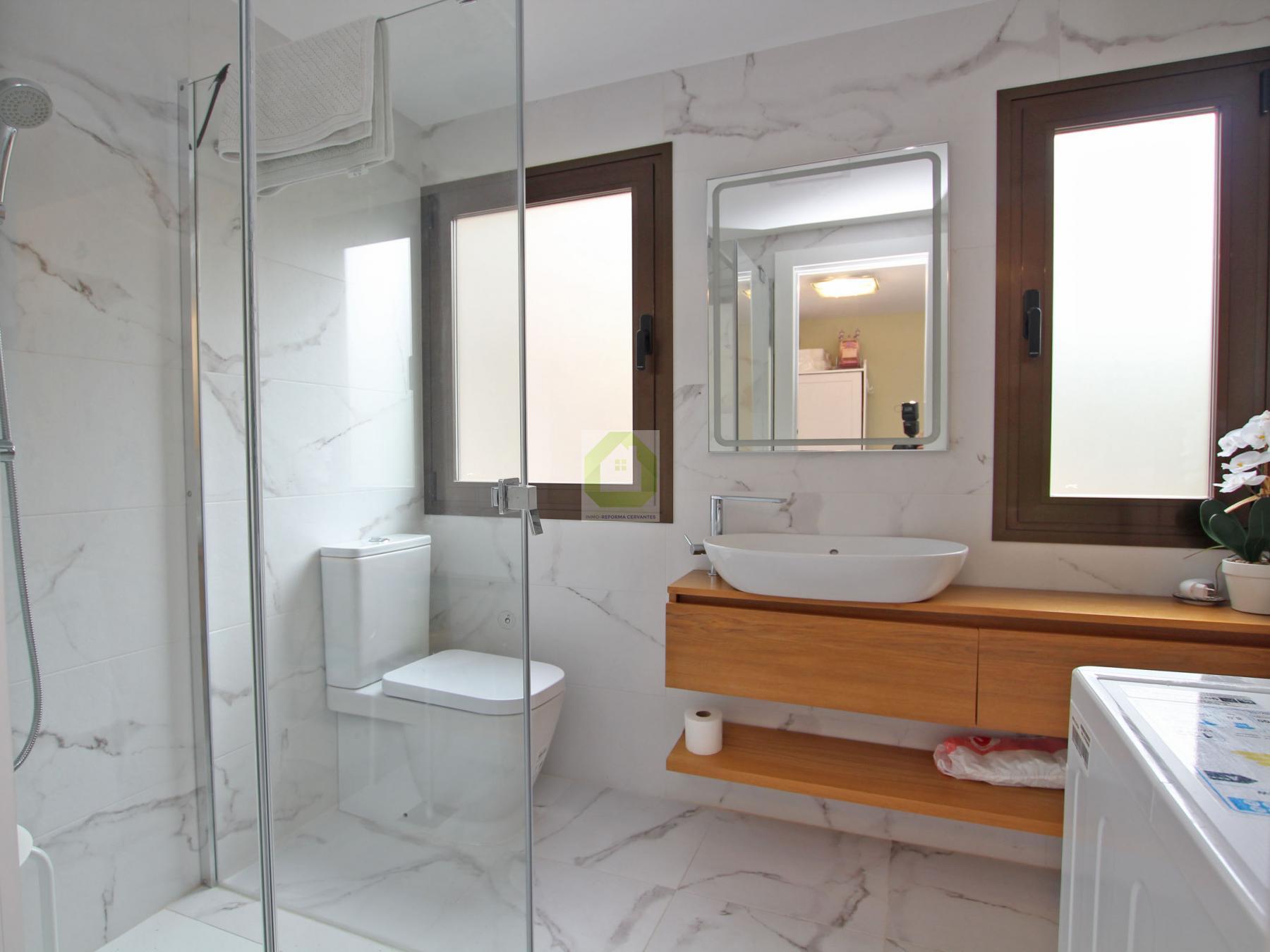 For sale of flat in La Herradura
