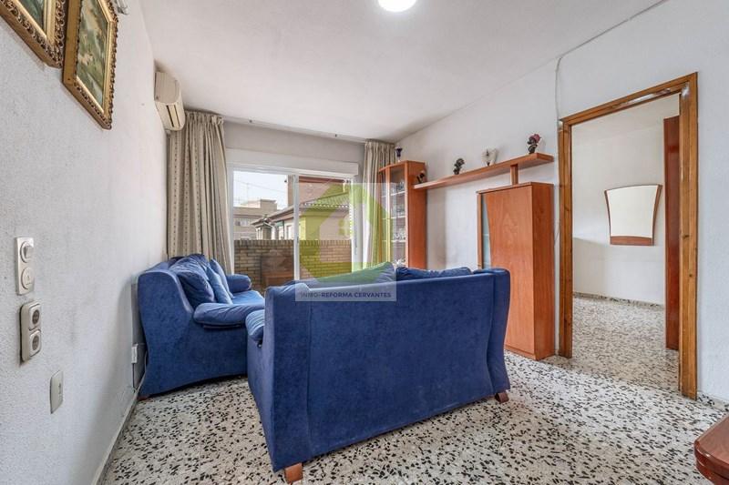 For sale of flat in Granada