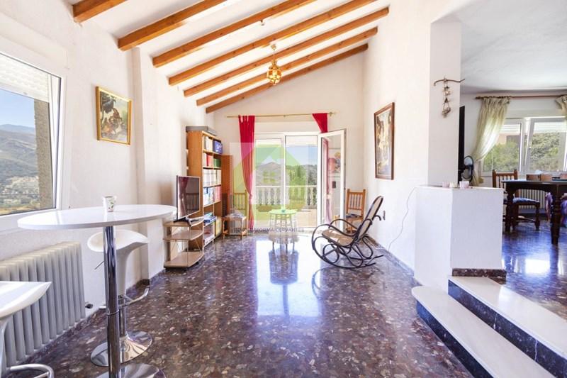 Venta de chalet en Cenes de la Vega