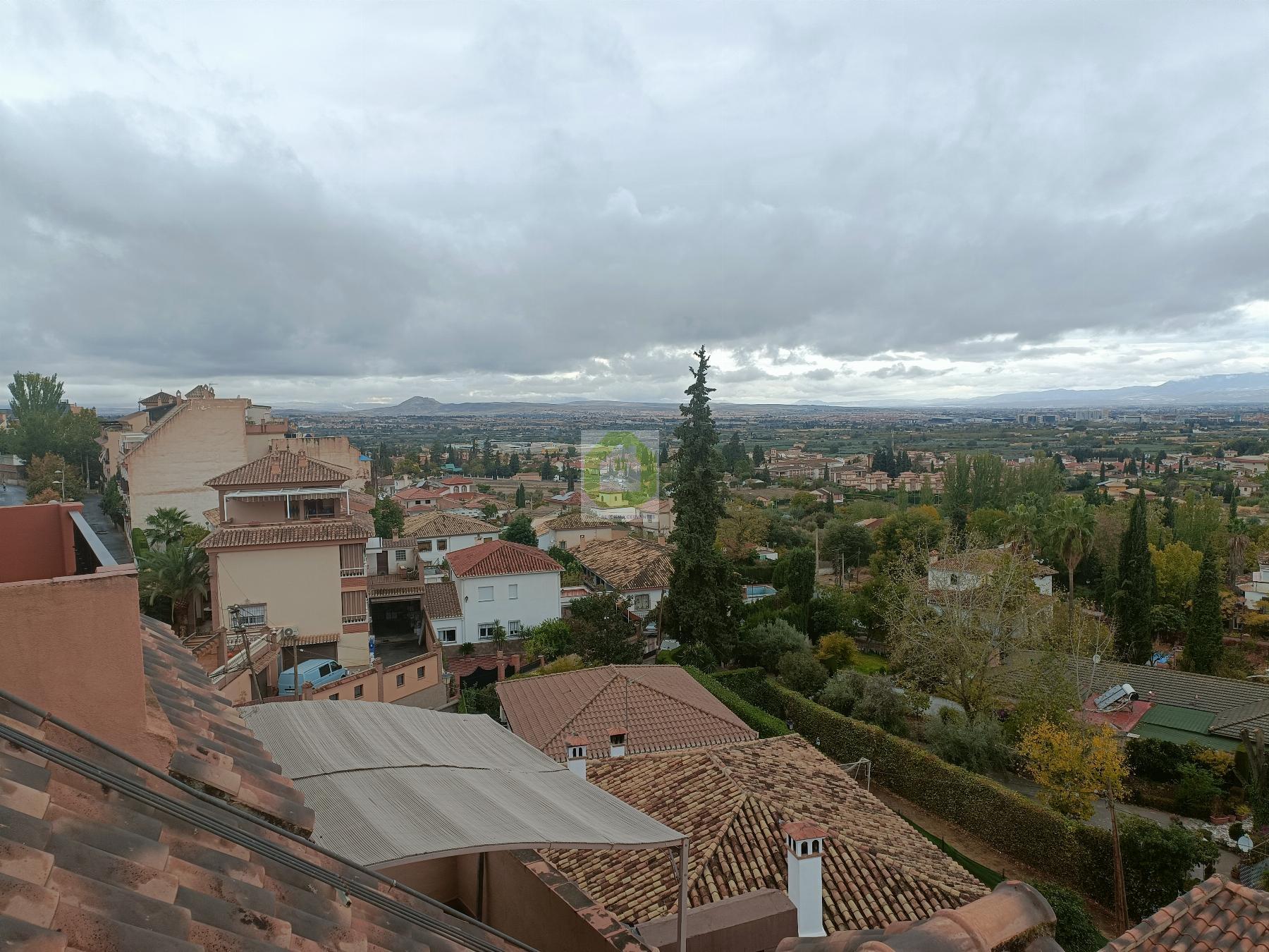 For sale of penthouse in Monachil