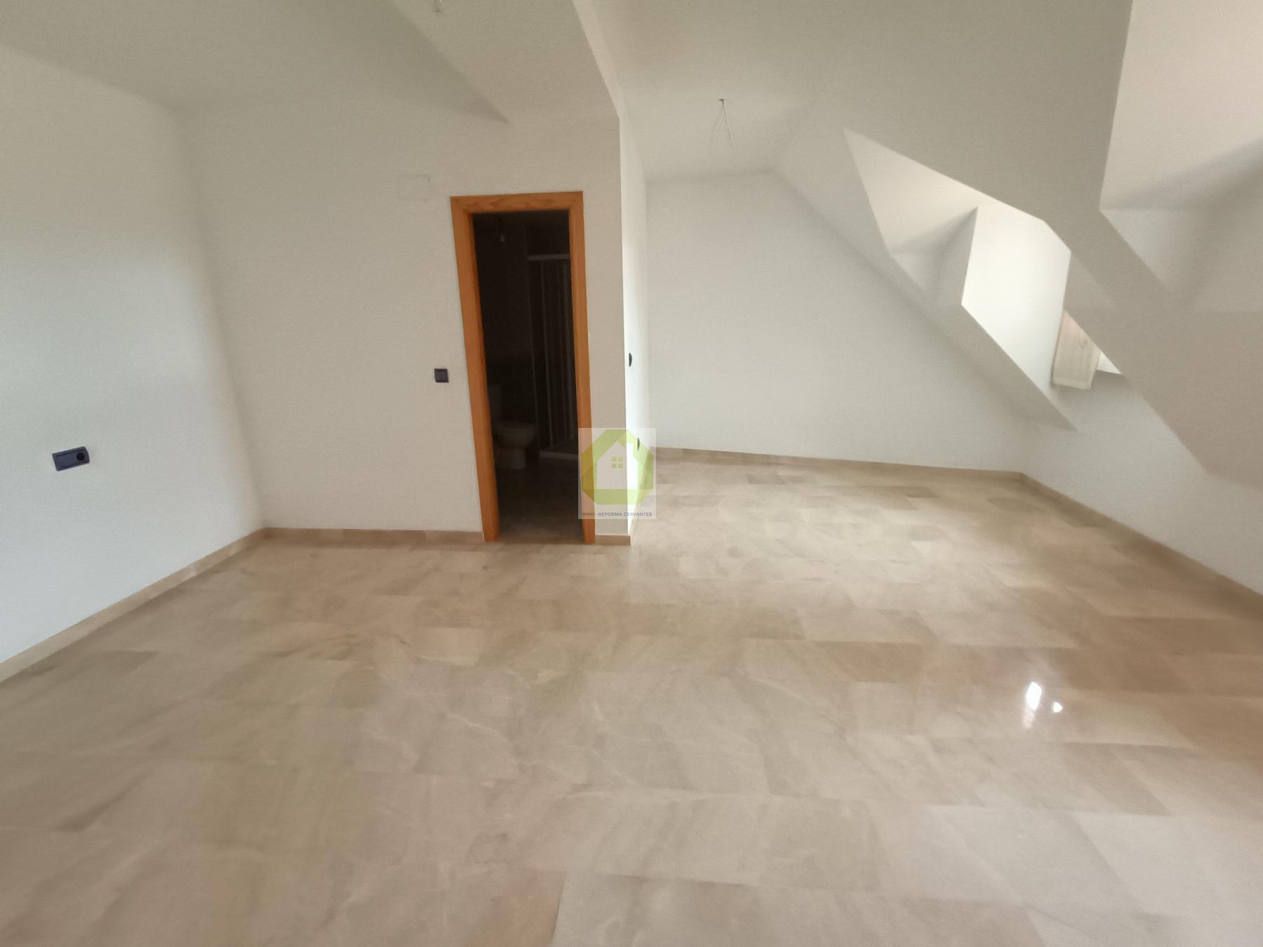 For sale of penthouse in Monachil