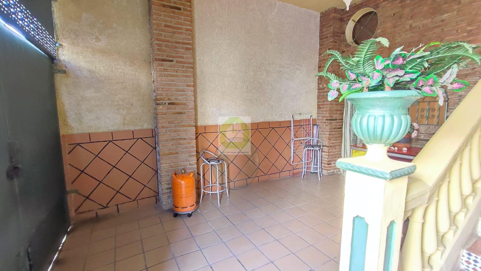 For sale of house in Gójar