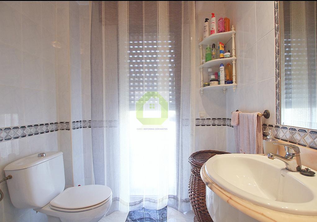 For sale of house in Gójar