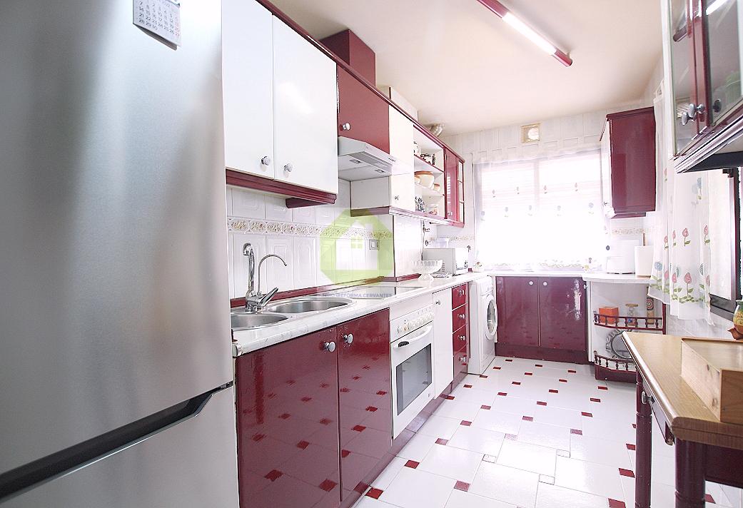 For sale of house in Gójar