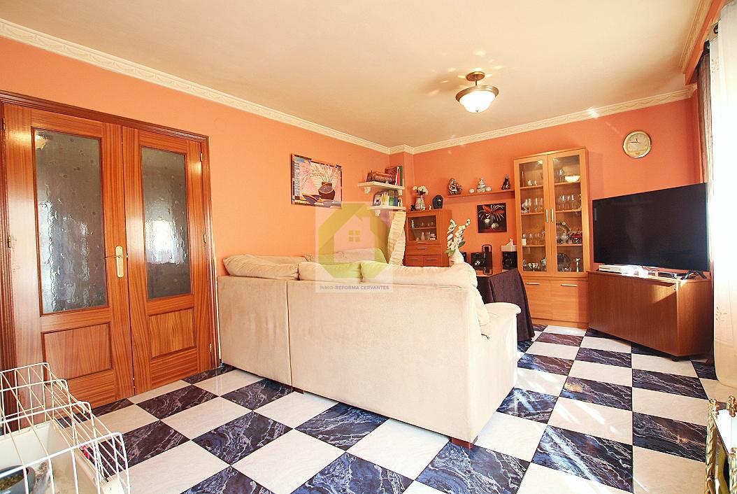 For sale of house in Gójar