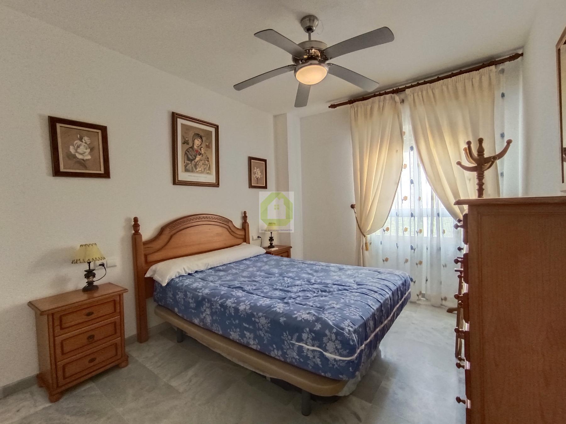 For sale of flat in Salobreña