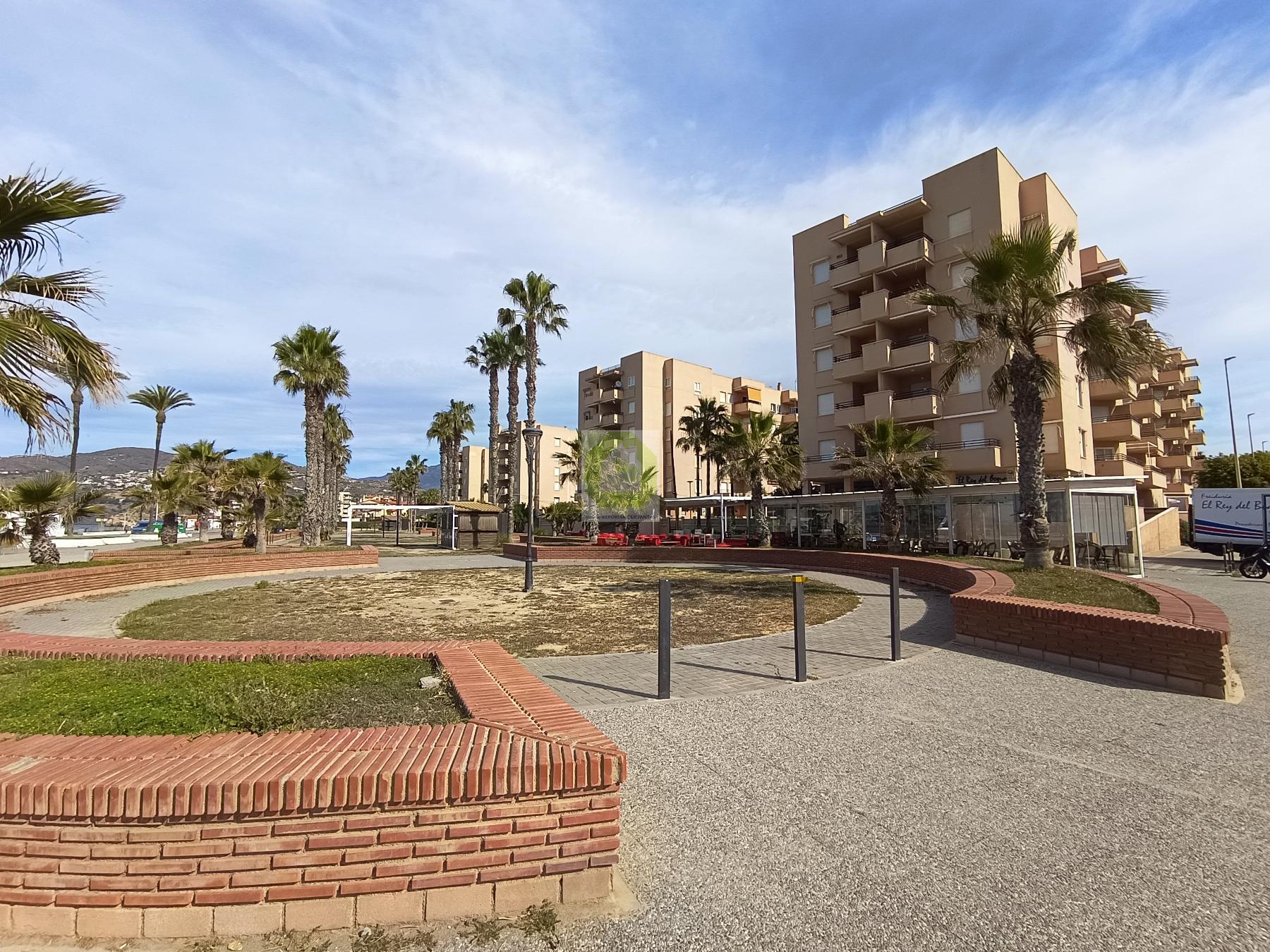For sale of flat in Salobreña
