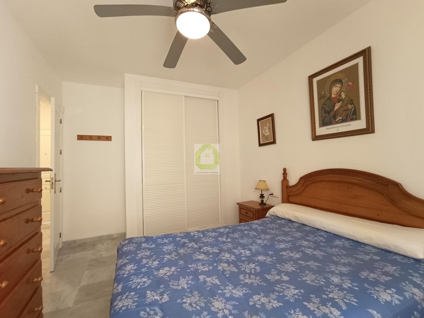 For sale of flat in Salobreña
