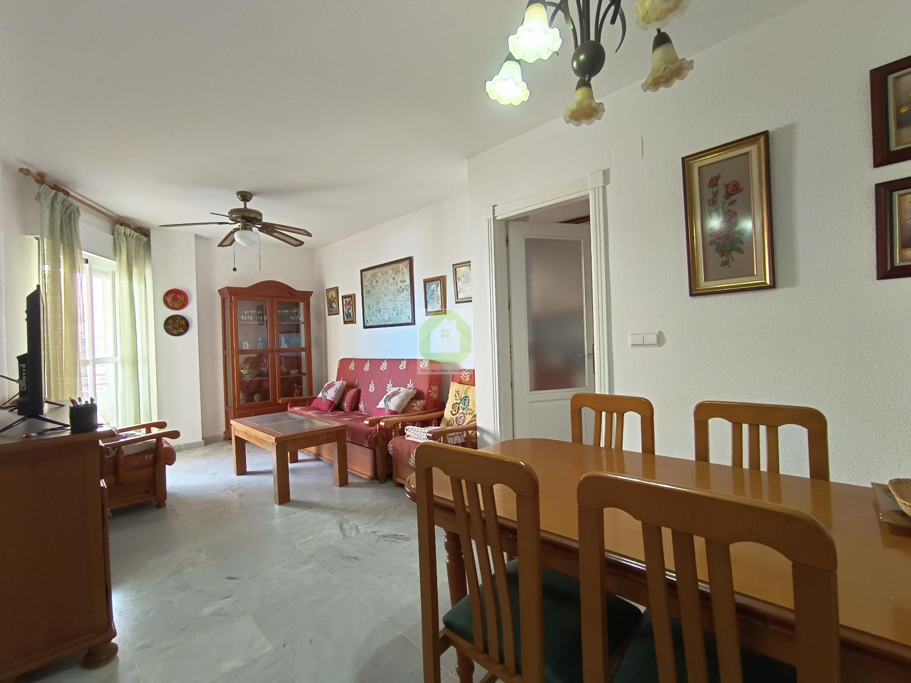 For sale of flat in Salobreña
