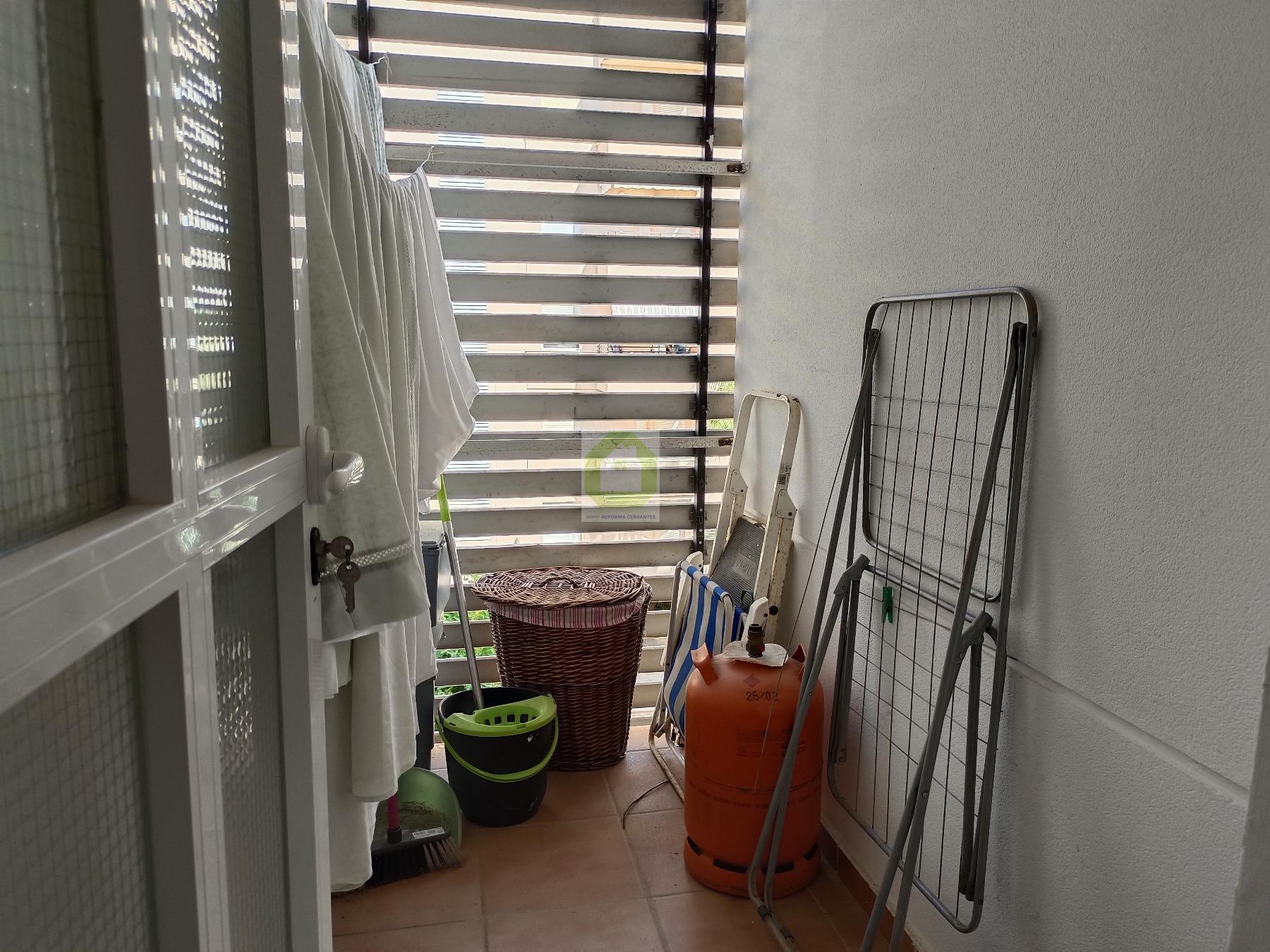 For sale of flat in Salobreña