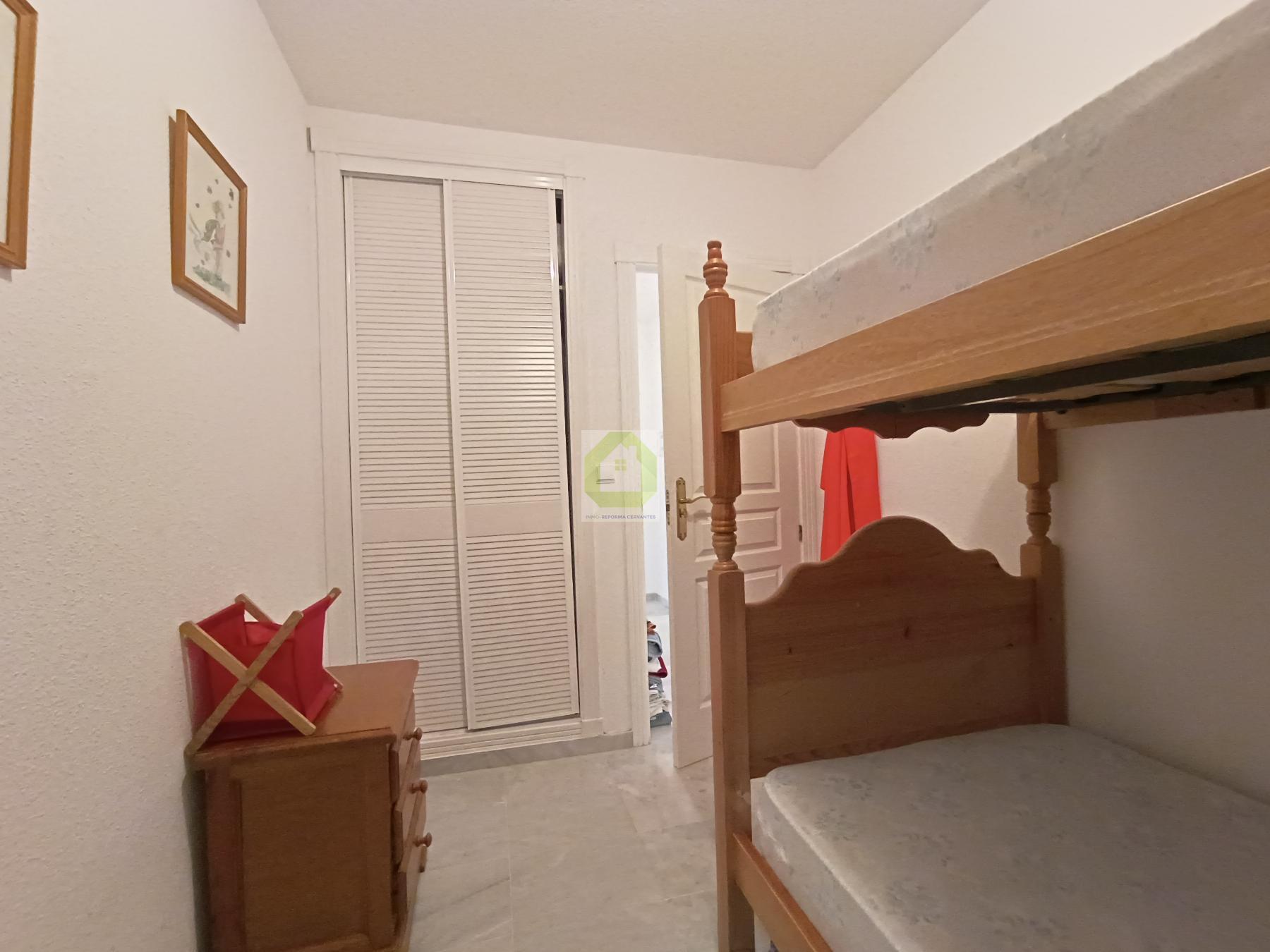 For sale of flat in Salobreña
