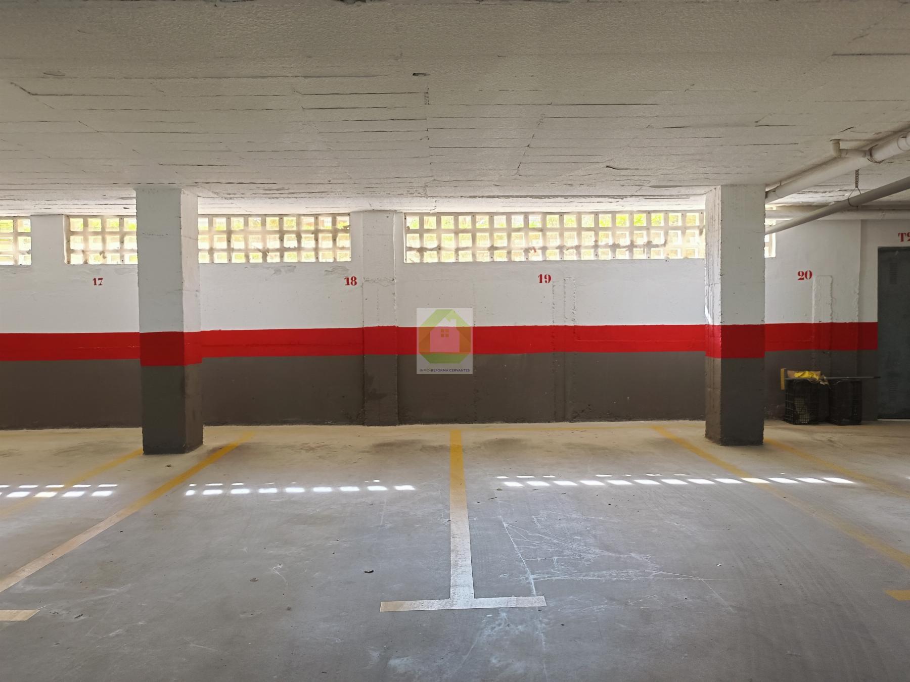 For sale of flat in Salobreña