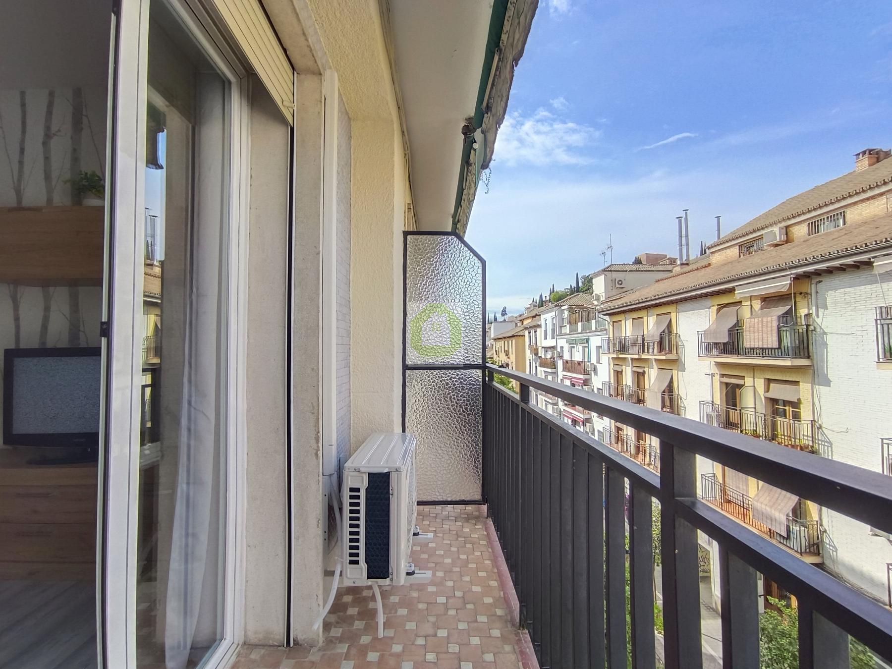 For rent of flat in Granada