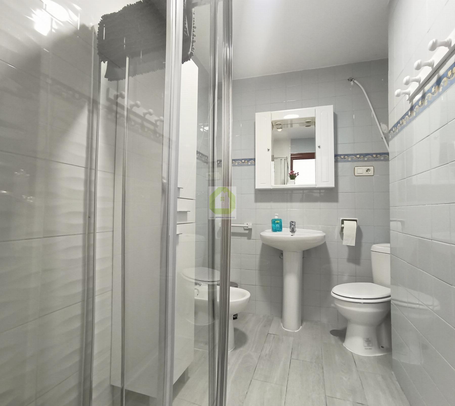 For rent of flat in Granada