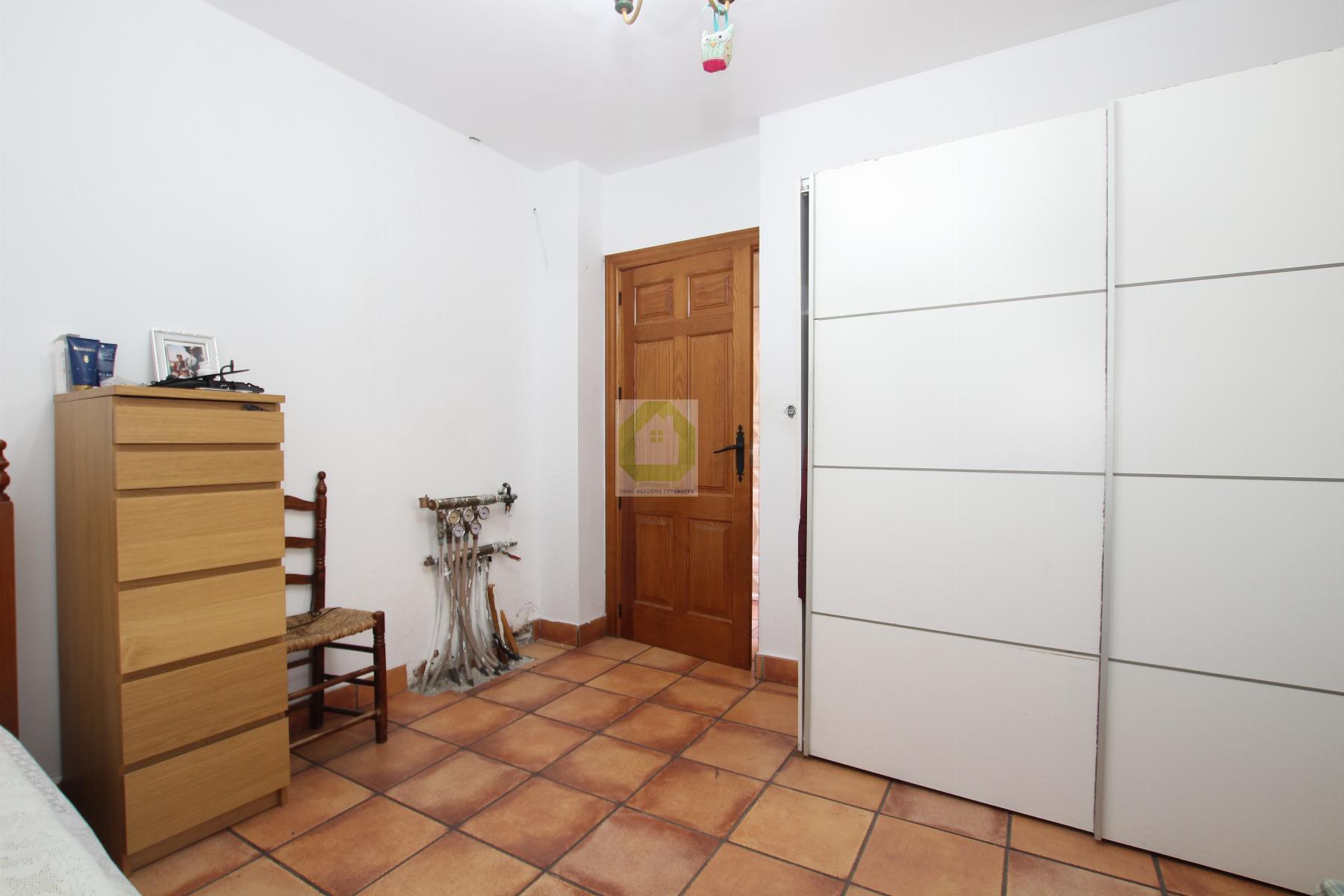 For sale of chalet in Dílar
