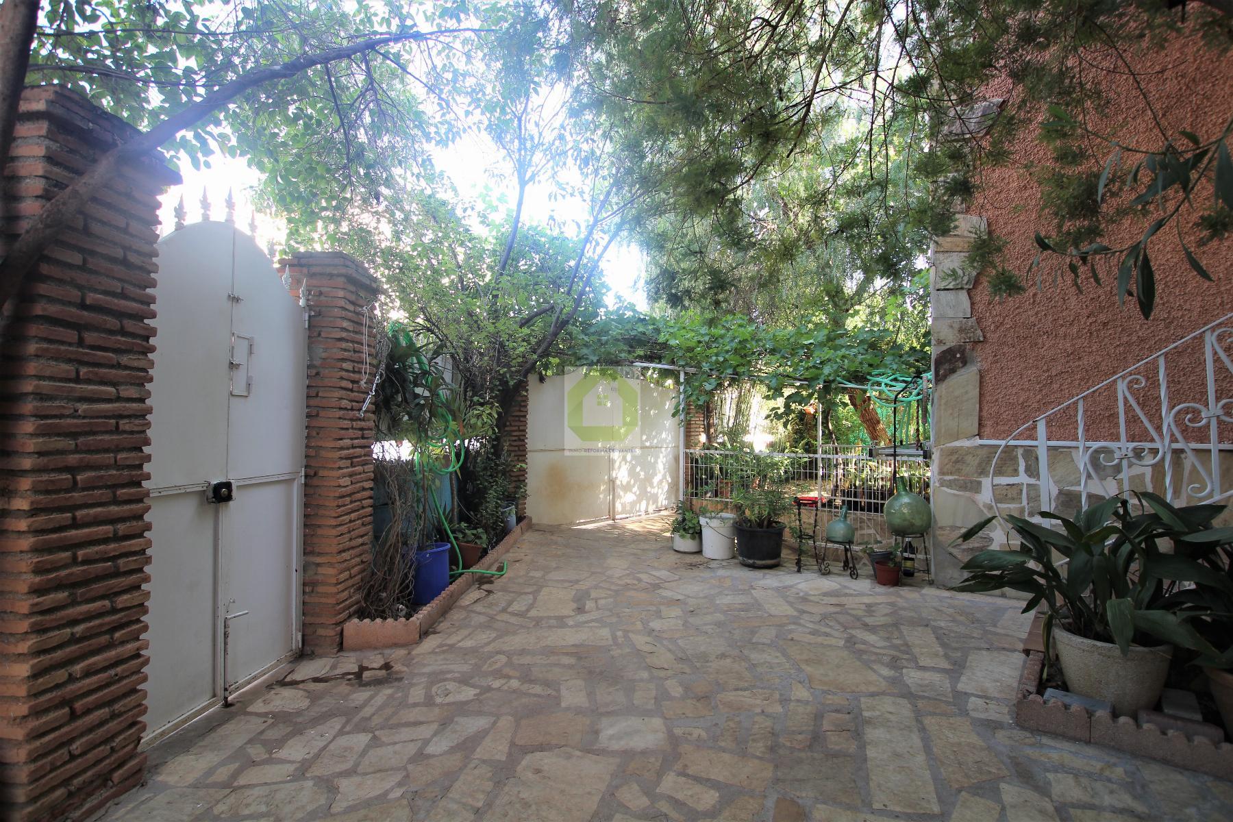 For sale of chalet in Dílar