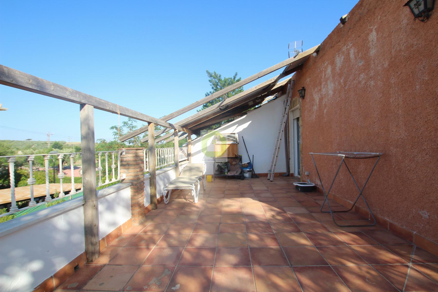 For sale of chalet in Dílar