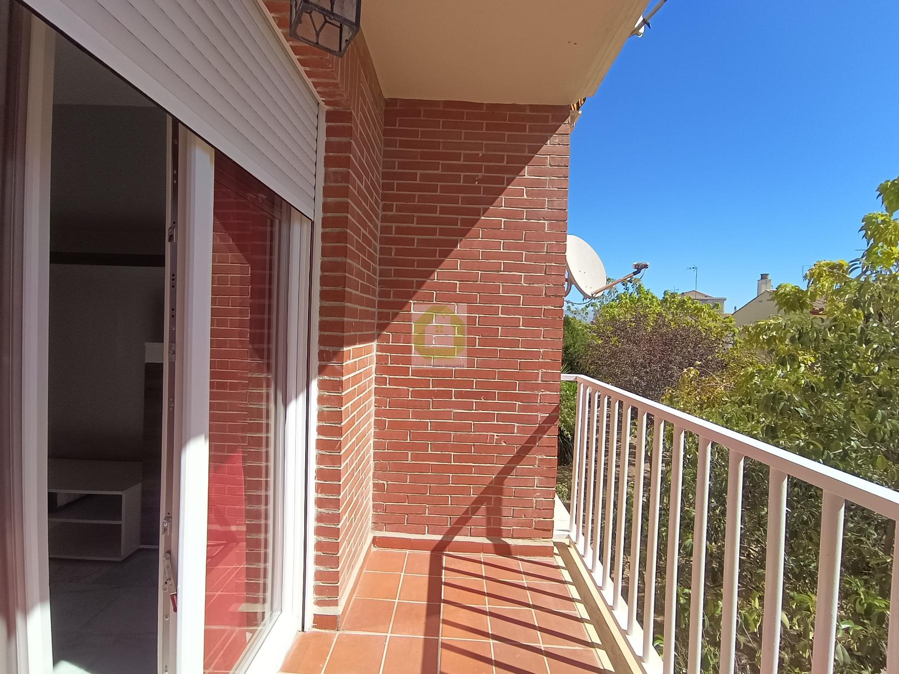 For rent of flat in Armilla