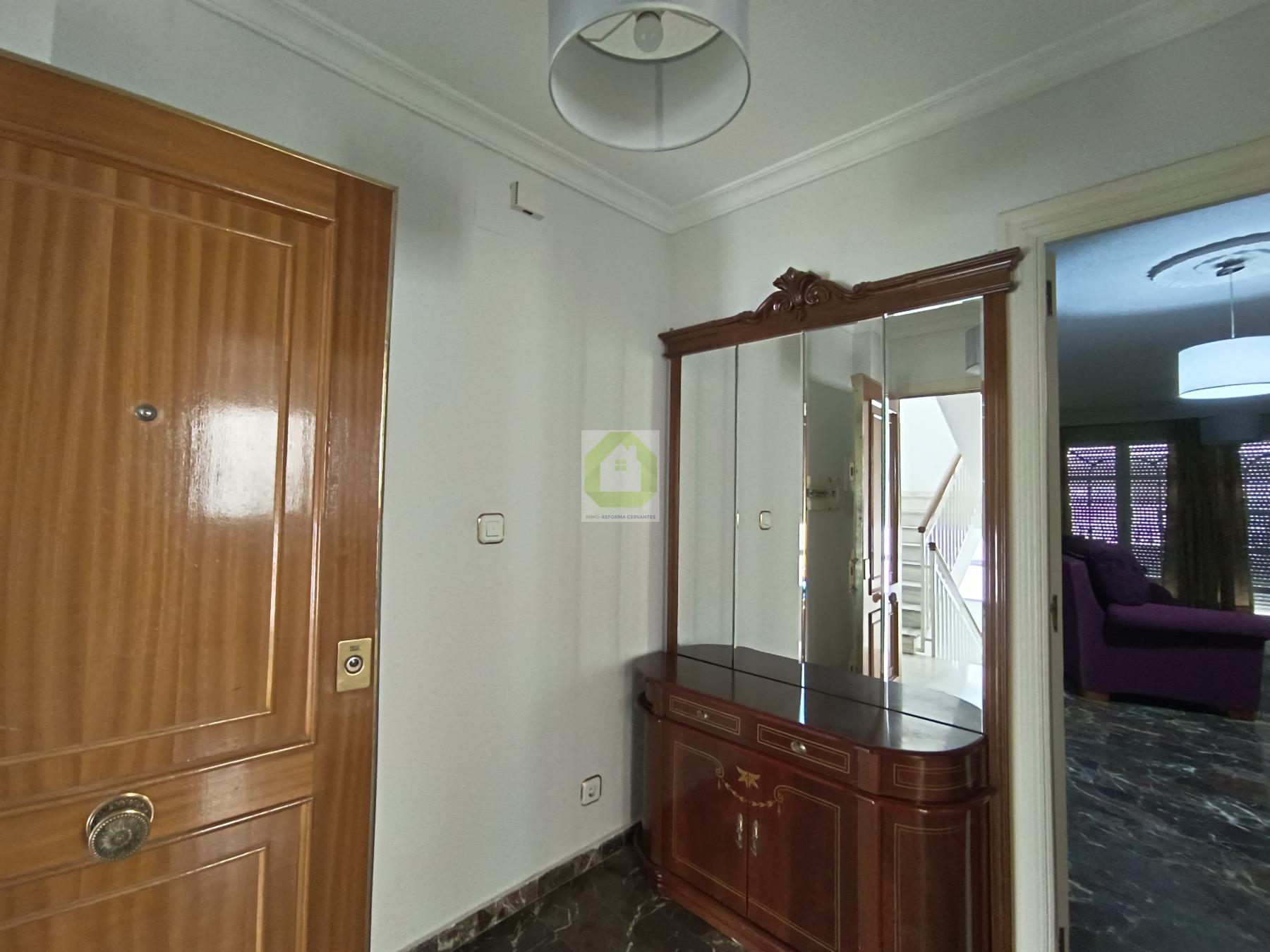 For rent of flat in Granada