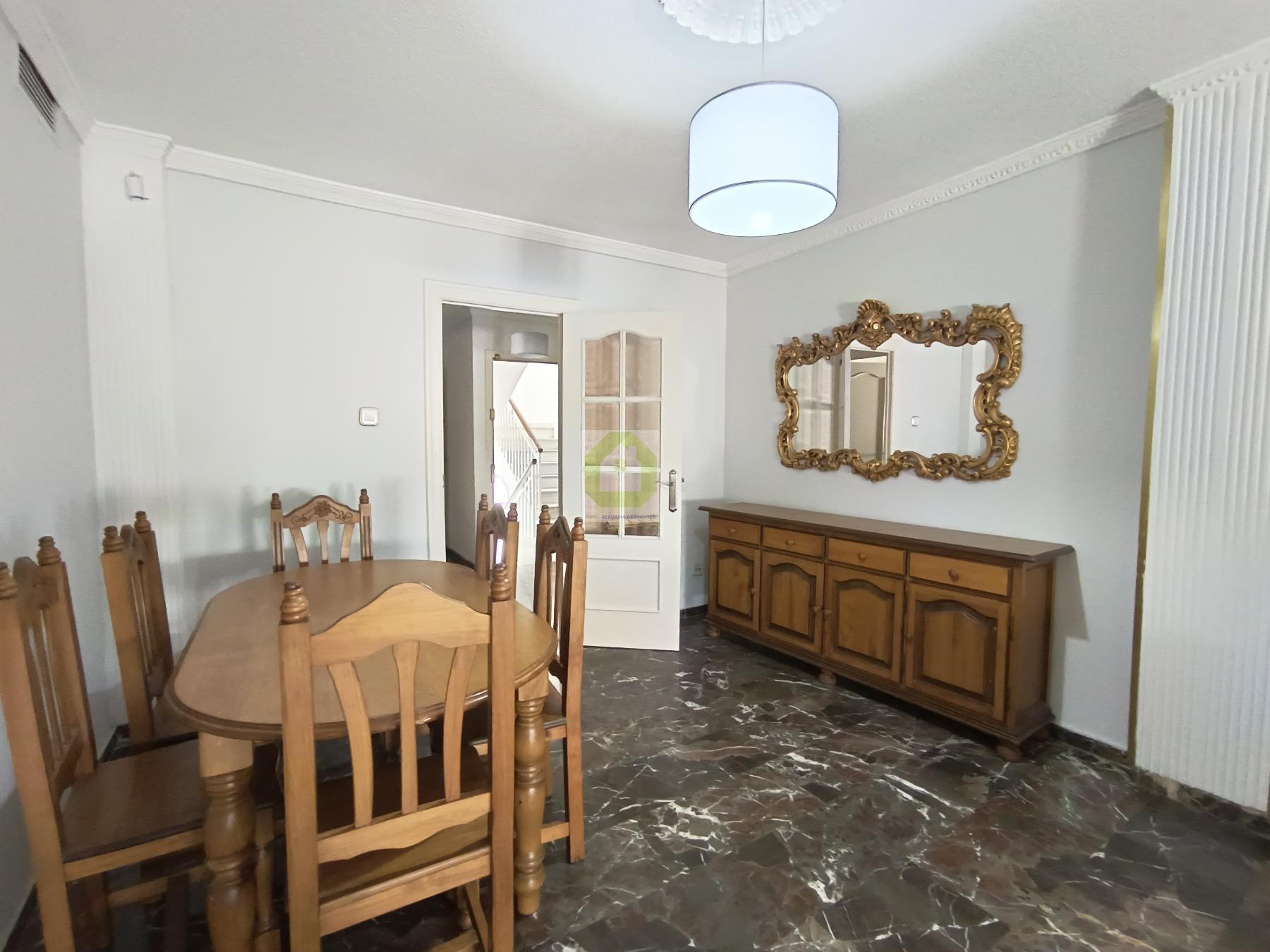 For rent of flat in Granada