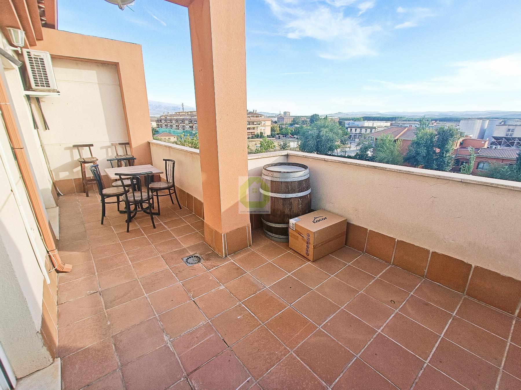 For rent of penthouse in Atarfe