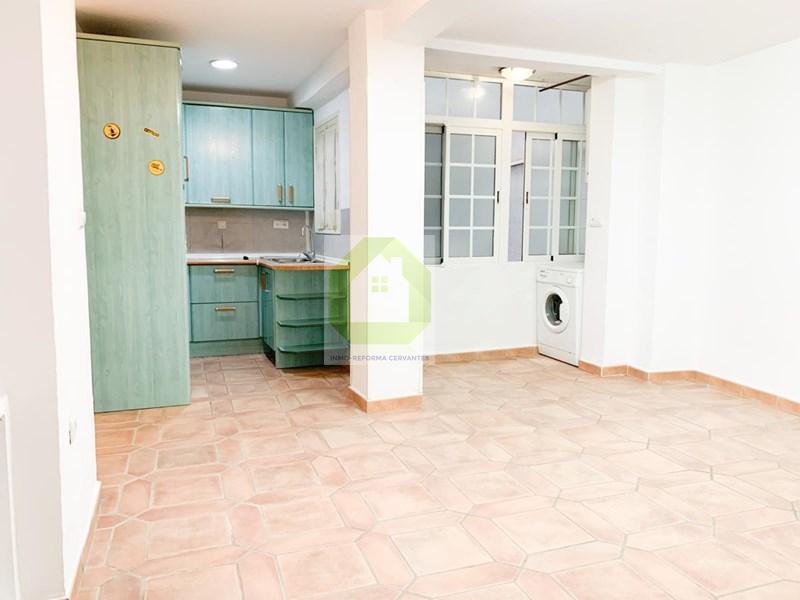 For sale of flat in Granada