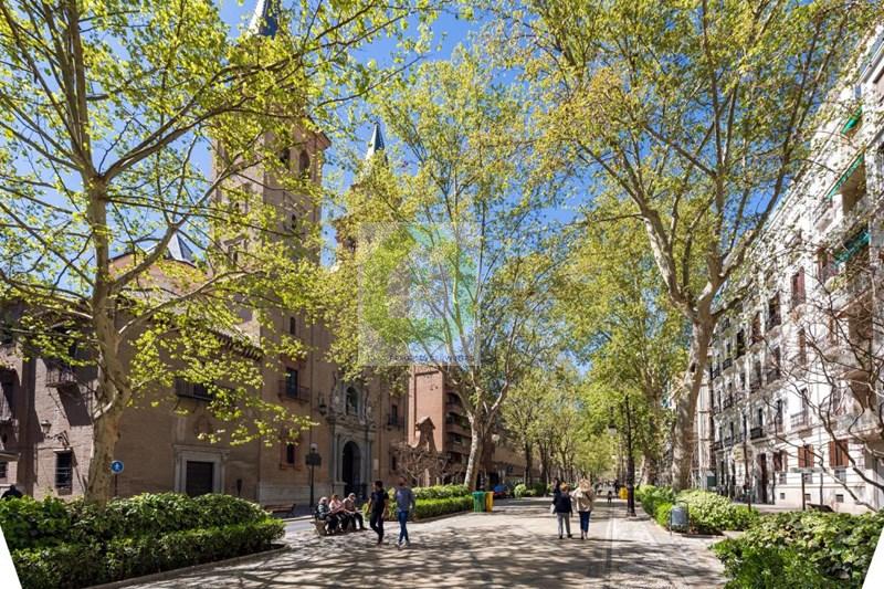 Venta de edificio en Granada