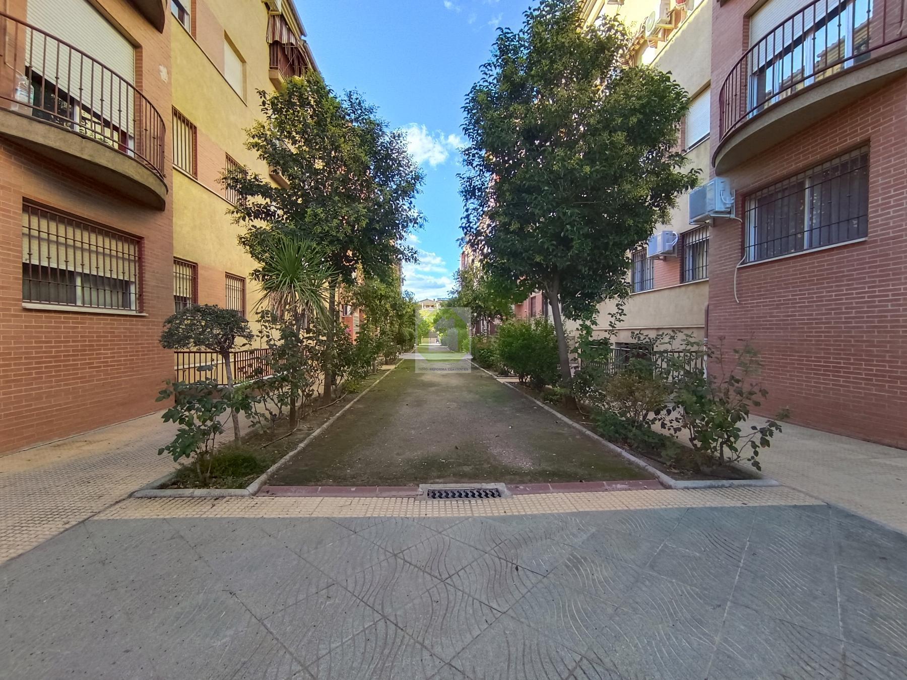 For sale of flat in Atarfe