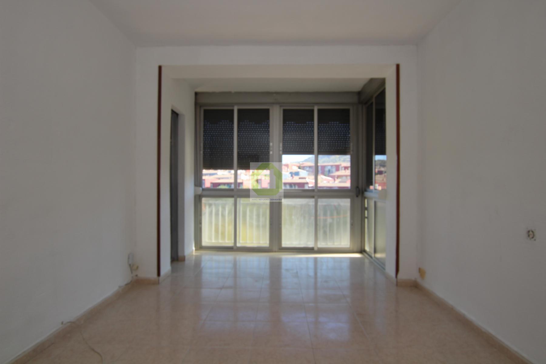 For sale of flat in Granada