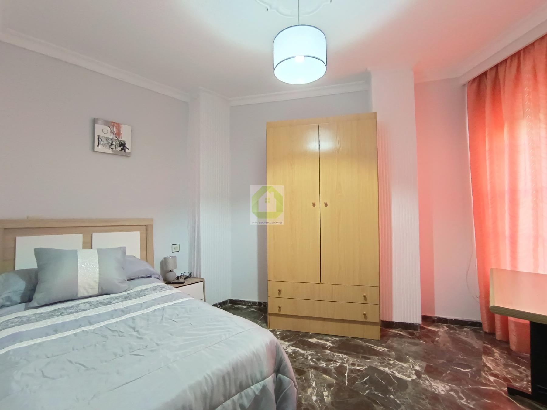 For rent of flat in Granada