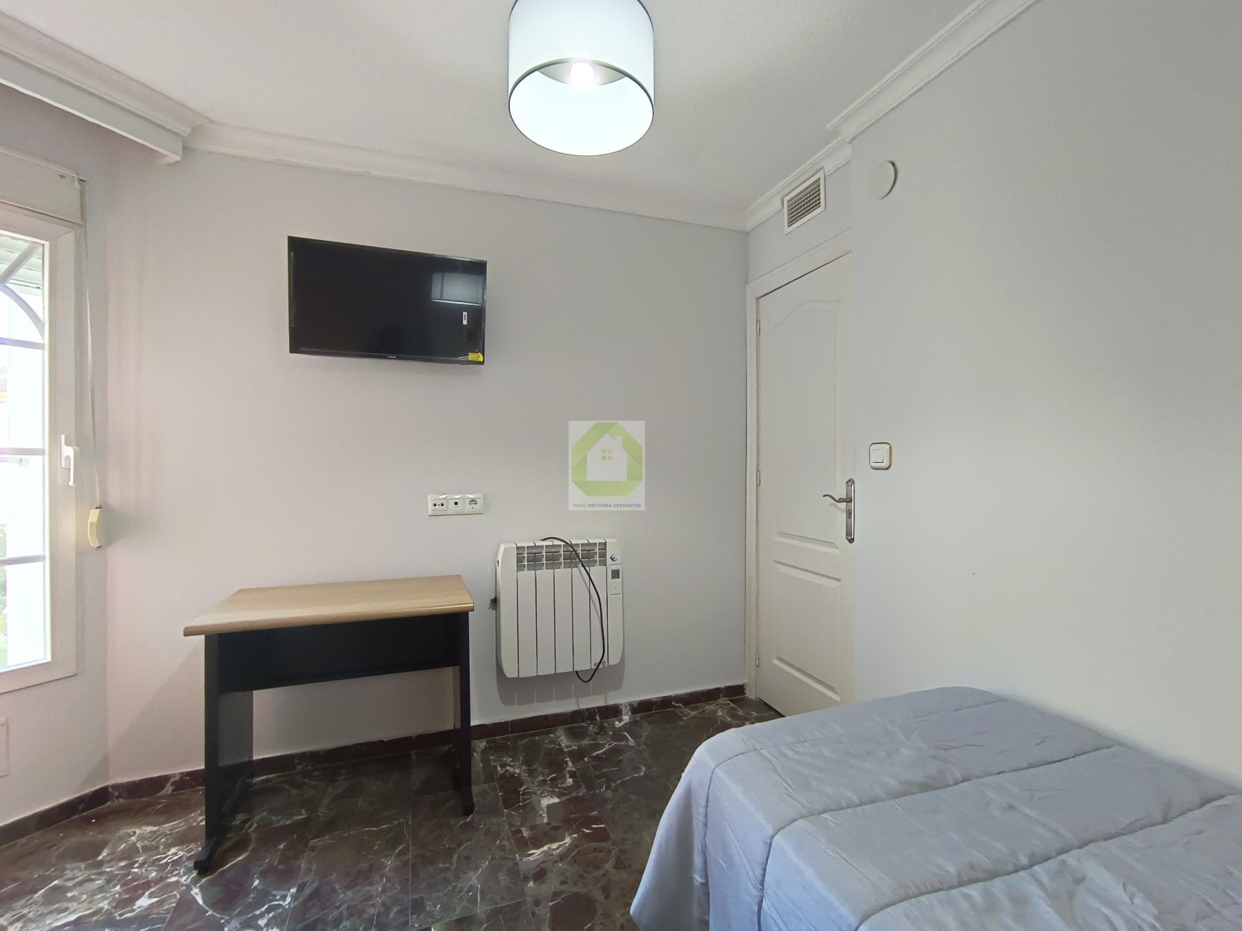 For rent of flat in Granada