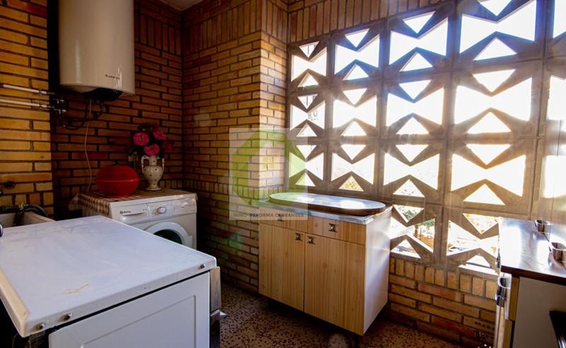 For sale of flat in Granada