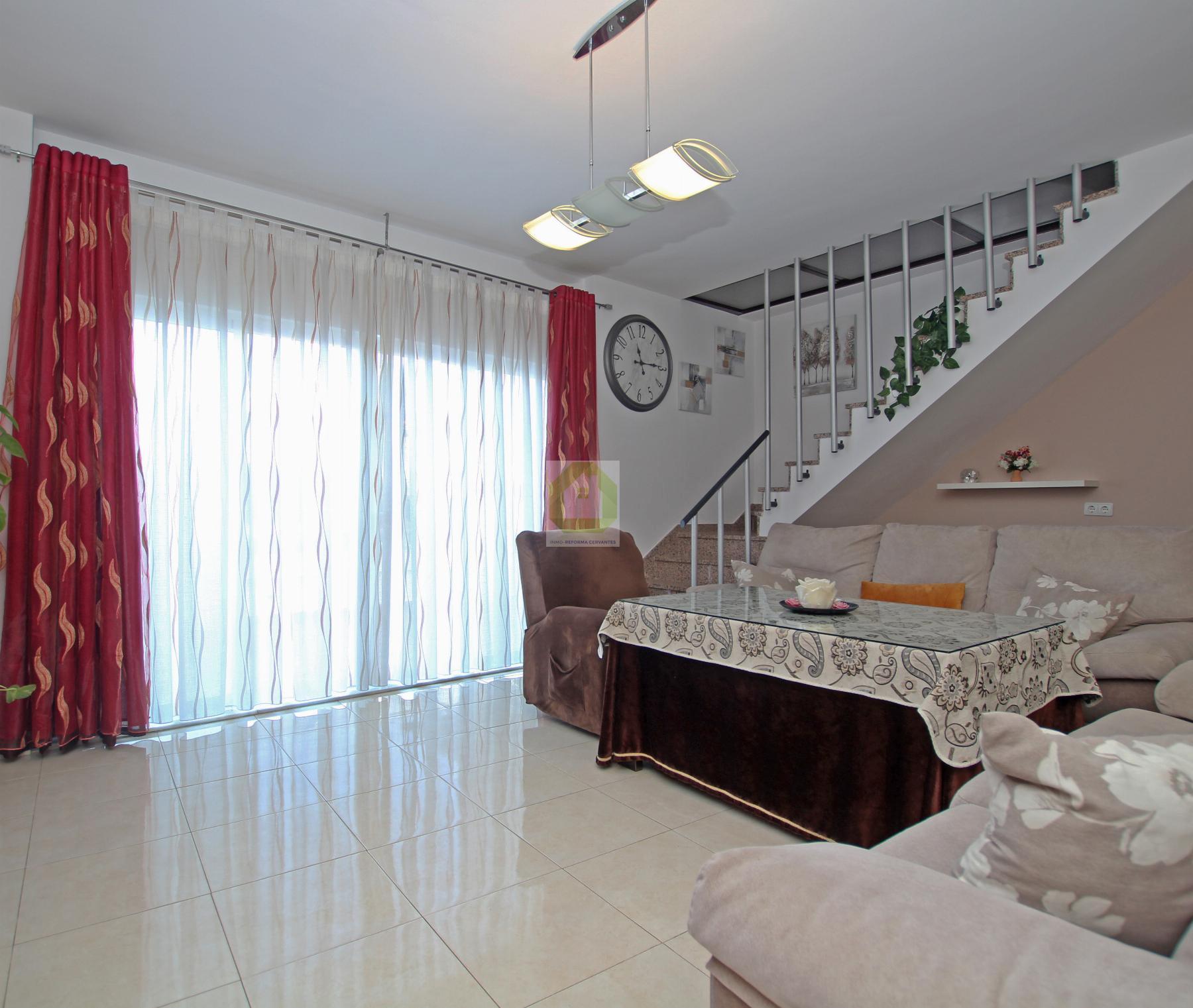 For sale of house in Albolote