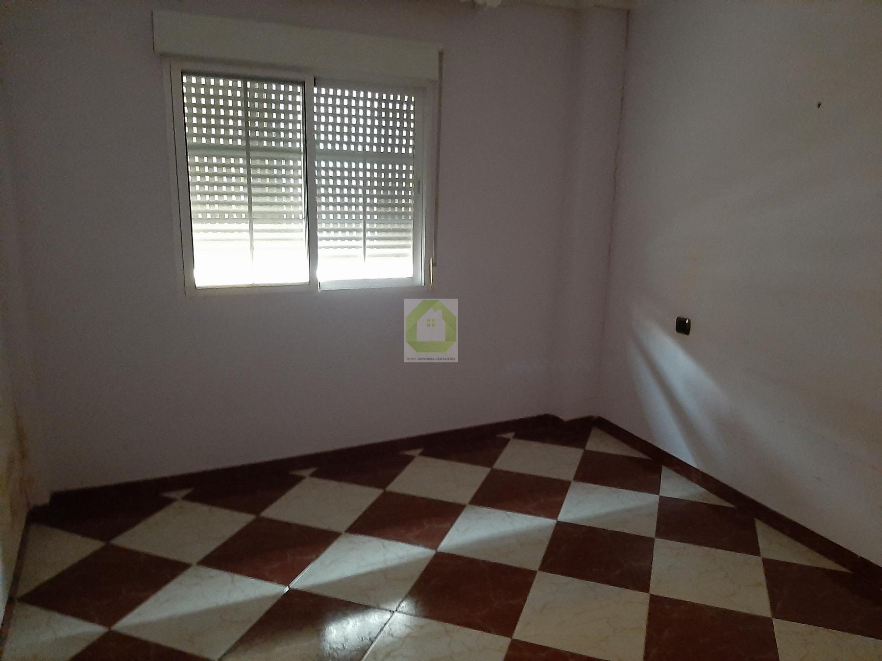 For sale of house in Chauchina
