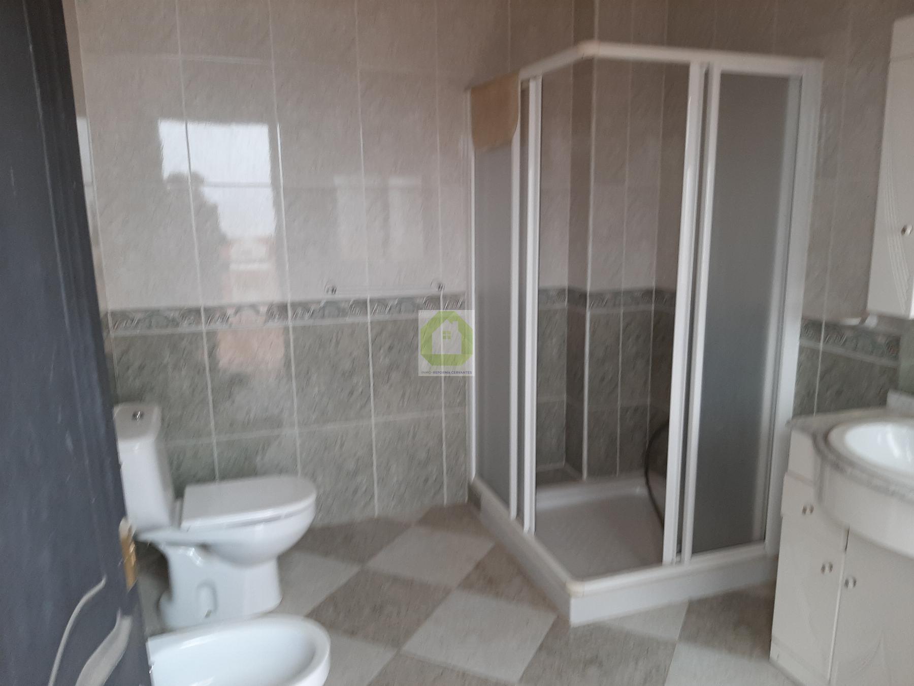 For sale of house in Chauchina