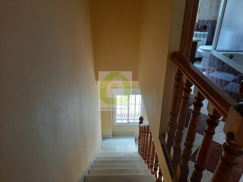 For sale of house in Chauchina