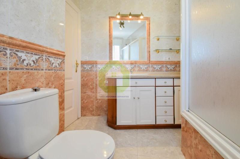 For sale of house in Las Gabias