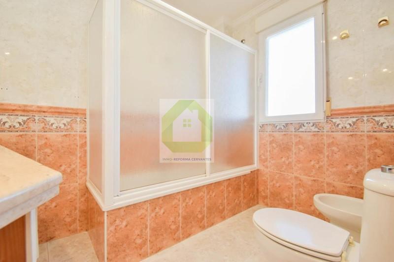 For sale of house in Las Gabias
