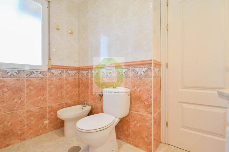 For sale of house in Las Gabias
